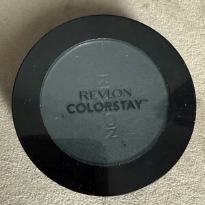 Revlon ColorStay Compact in Black